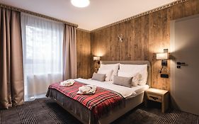 ARIETES MARMONT Apartmány ****